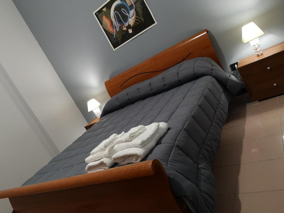 La Regina Di Coppe Apartment Licata Exterior foto